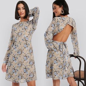 NWT NA-KD cutout floral chiffon dress size L